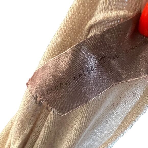 Moon‎ Collection Sweater - Picture 7 of 7